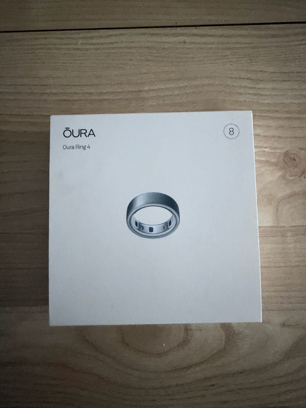 Oura Ring 4 Smart Ring in Silver Finish